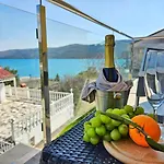 Bona Dea - Trogir Area * 玛里纳
