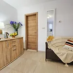 Bona Dea - Trogir Area * 玛里纳