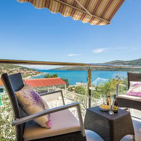 Villa Bona Dea - Trogir Area